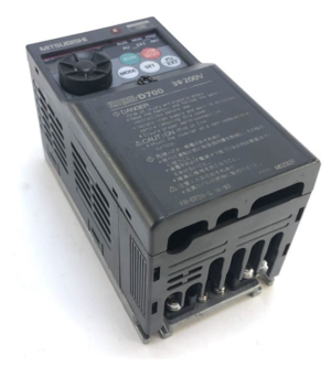 Biến tần Mitsubishi FR-D720-0.2K 0.2kW 3 Pha 220V
